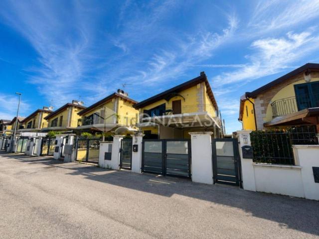 Appartamento in vendita a Valle Cupa, Montesilvano