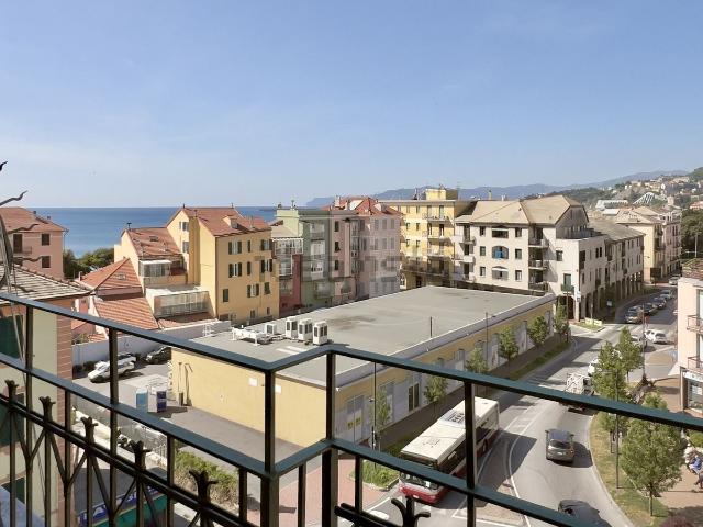 Attico in vendita a Albisola Capo, Albisola Superiore