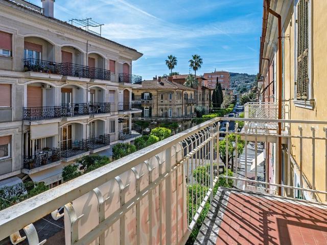 Appartamento in vendita a Diano Calderina, Diano Marina