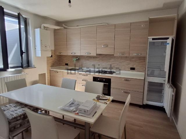 Appartamento in vendita a Gambolò, Lombardia
