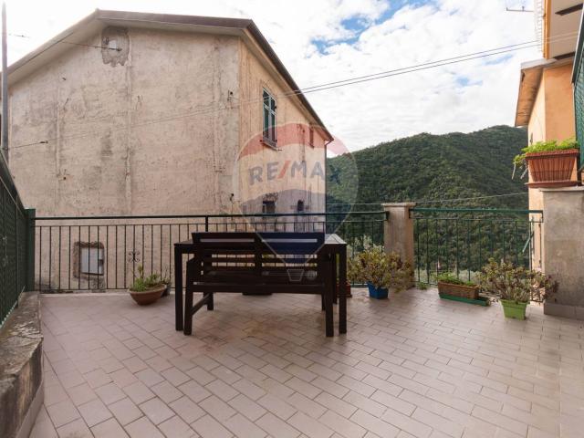 Appartamento in vendita a Lago, Sori