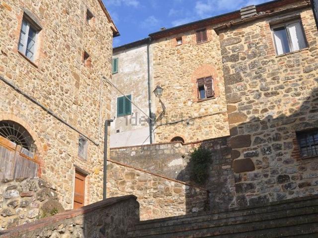Appartamento in vendita a Castelnuovo Val Di Cecina, Toscana