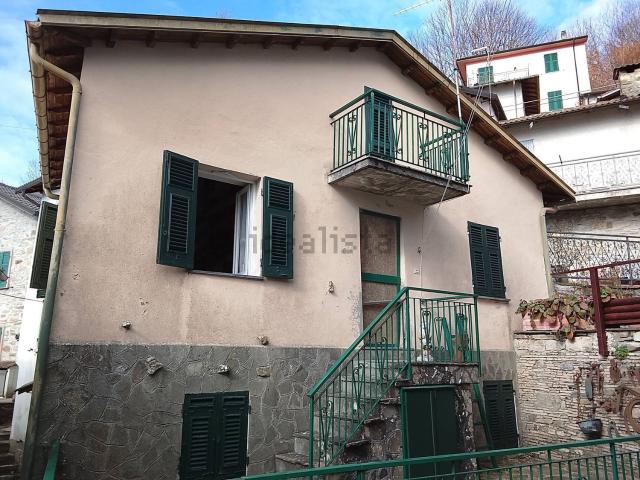 Appartamento in vendita a Rezzoaglio, Liguria