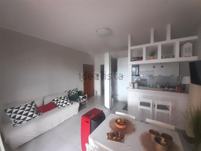 Appartamento in vendita a Calabria, Reggio Calabria
