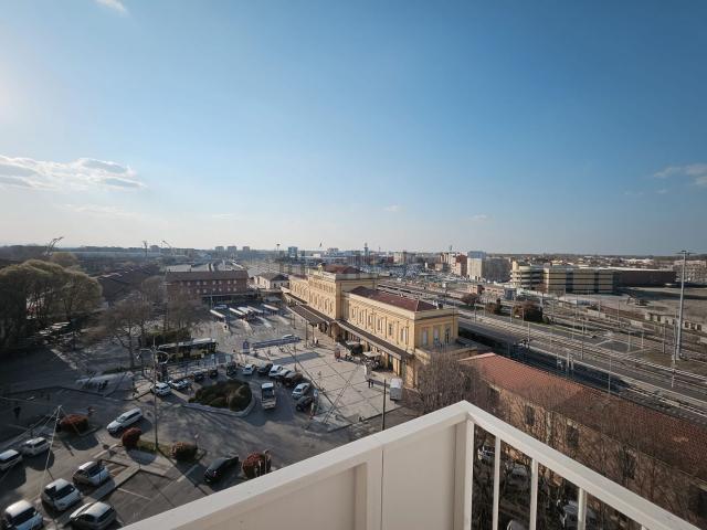 Appartamento in vendita a Centro Storico, Modena