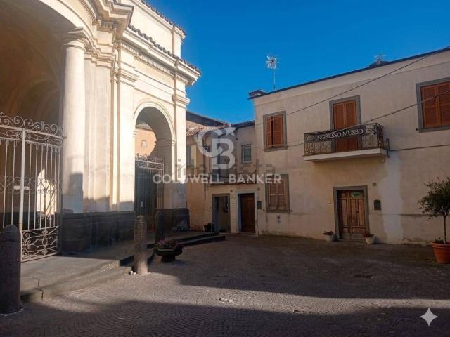 Appartamento in vendita a Sutri, Viterbo
