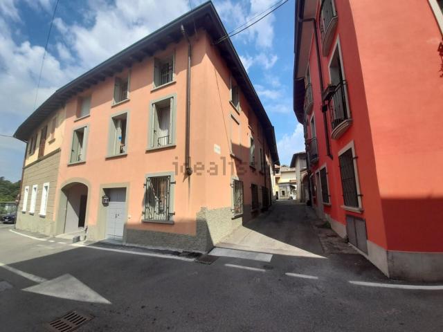 Appartamento in vendita a Capriate, Capriate San Gervasio