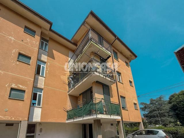Appartamento in vendita a Lomazzo, Lombardia