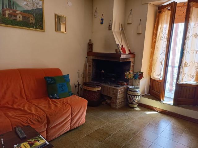 Appartamento in vendita a Pratola Peligna, L'Aquila