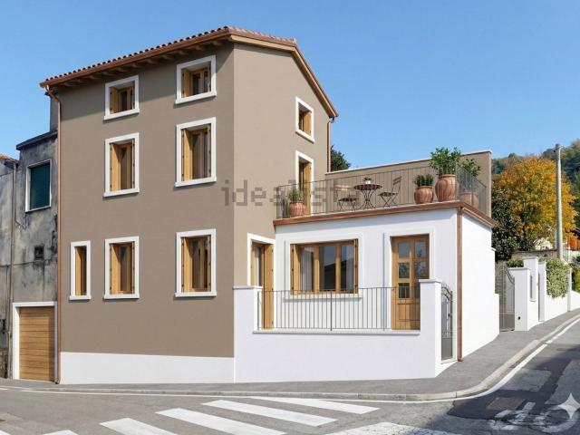 Appartamento in vendita a Montecchio Maggiore, Veneto