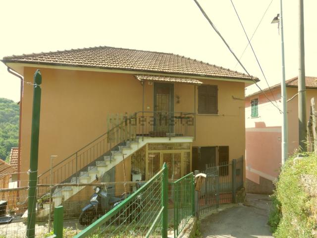 Appartamento in vendita a Media Val Bisagno, Serra Riccò
