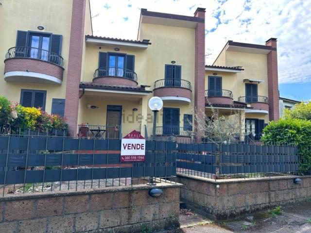 Appartamento in vendita a Vetralla, Lazio