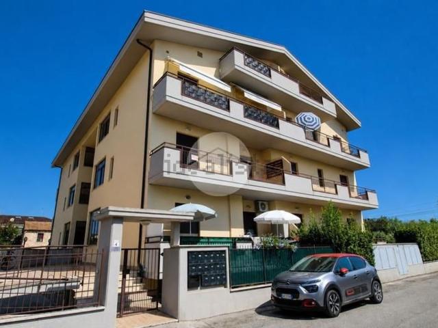 Appartamento in vendita a Pineto, Abruzzo