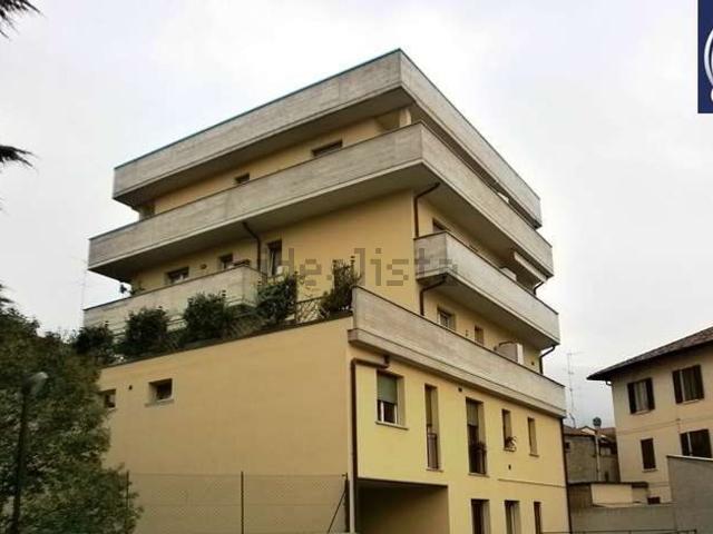 Appartamento in vendita a Carpesino, Erba
