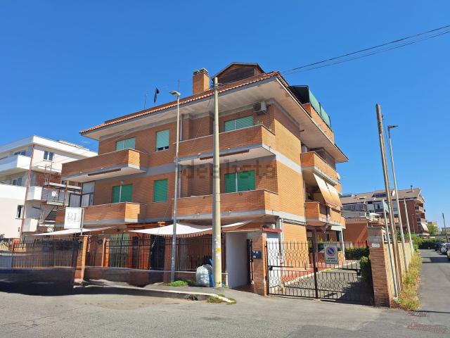 Attico in vendita a Roma Capitale, Lazio