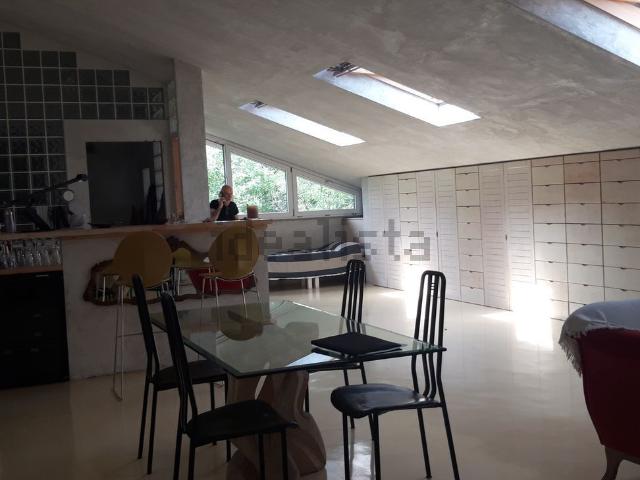 Attico in vendita a Villa Cortese, Lombardia