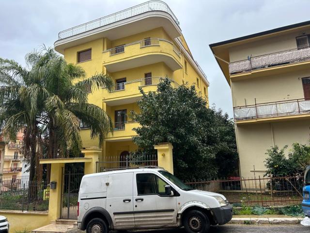 Appartamento in vendita a Partinico, Sicilia