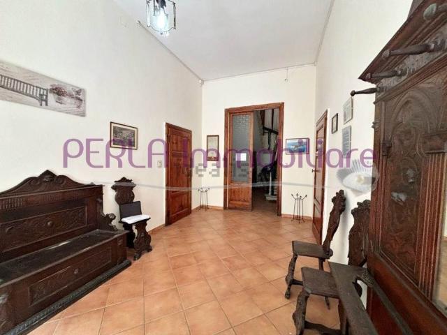 Appartamento in vendita a Follonica, Toscana