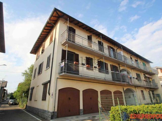 Appartamento in vendita a Cogliate, Lombardia