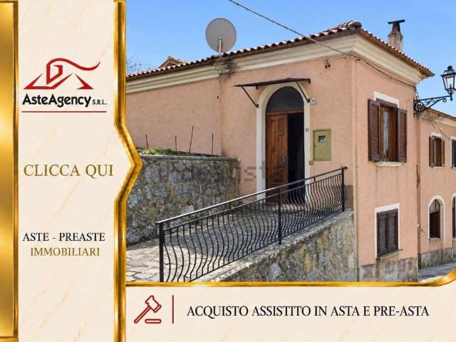 Appartamento in vendita a Sasso di Castalda, Potenza