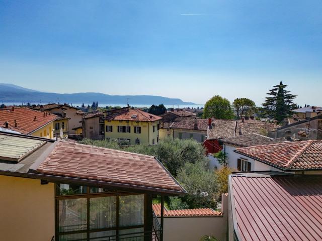Appartamento in vendita a Comunità Montana Parco Alto Garda bresciano, Toscolano Maderno