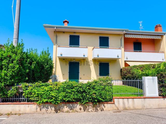 Appartamento in vendita a Peschiera Del Garda, Veneto