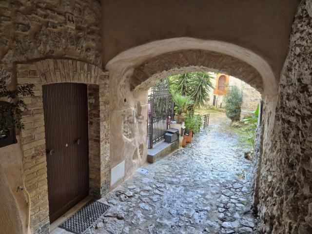 Appartamento in vendita a Monte San Biagio, Lazio