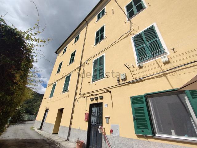 Appartamento in vendita a Val Polcevera, Serra Riccò
