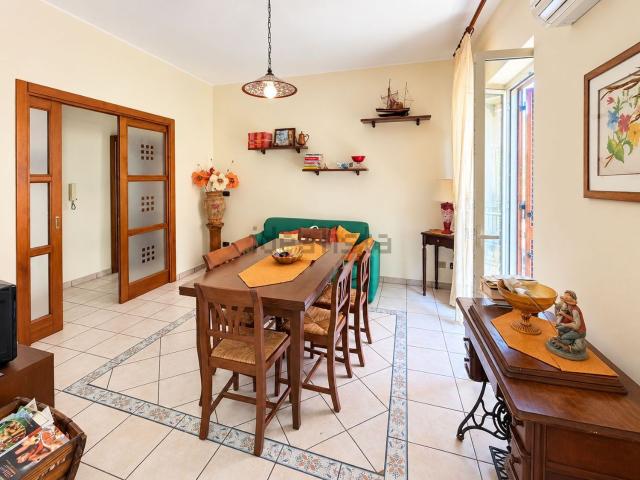 Appartamento in vendita a Santo Stefano di Camastra, Messina