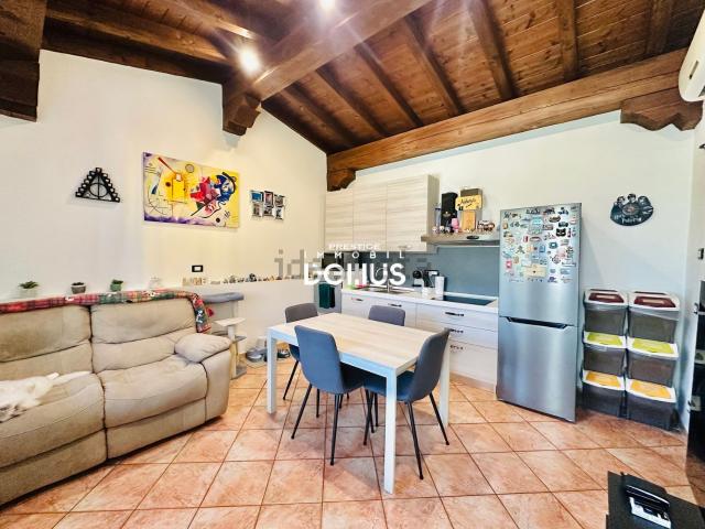 Appartamento in vendita a Desenzano Del Garda, Lombardia