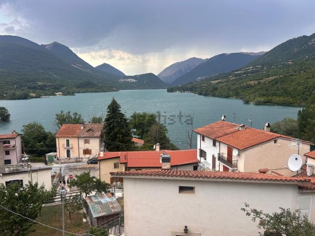 Appartamento in vendita a Barrea, Abruzzo