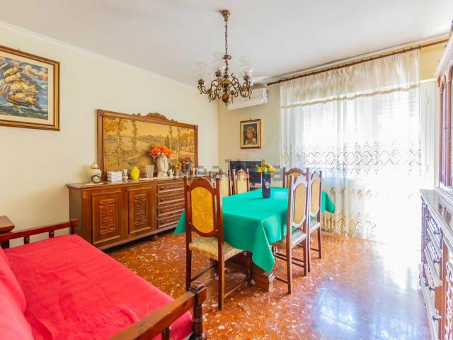 Appartamento in vendita a Municipio Roma VII, Roma Capitale