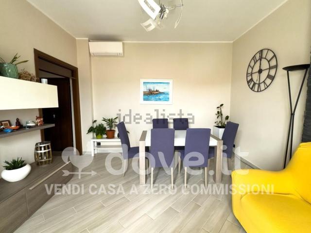 Appartamento in vendita a Carnate, Lombardia