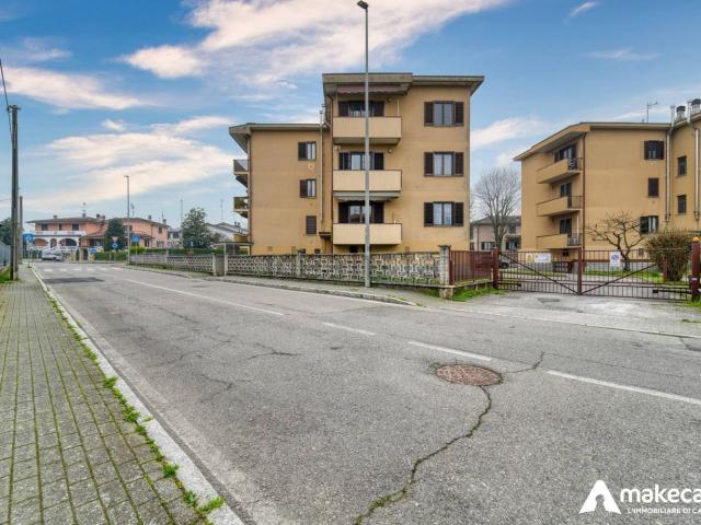Appartamento in vendita a Carpiano, Milano