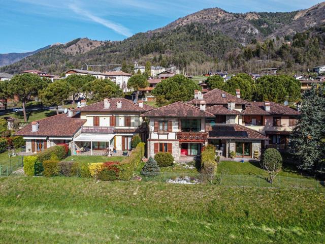 Appartamento in vendita a Clusone, Lombardia