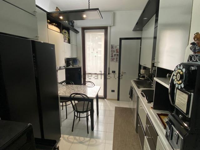 Appartamento in vendita a Quartiere Giardino, Cesano Boscone