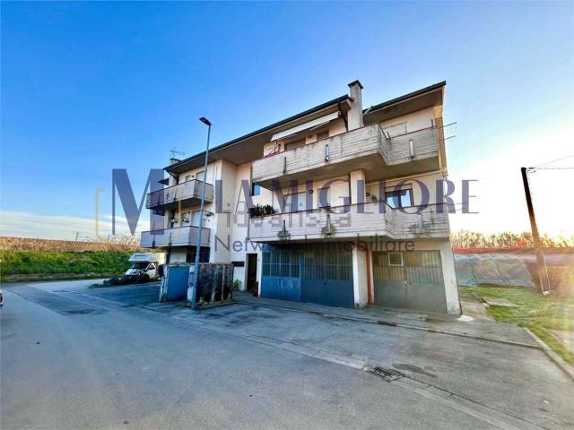 Appartamento in vendita a Stazione, Montale