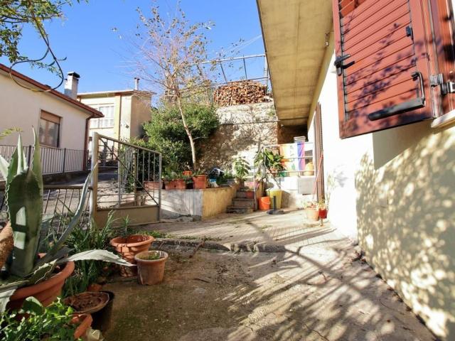 Appartamento in vendita a Amelia, Umbria