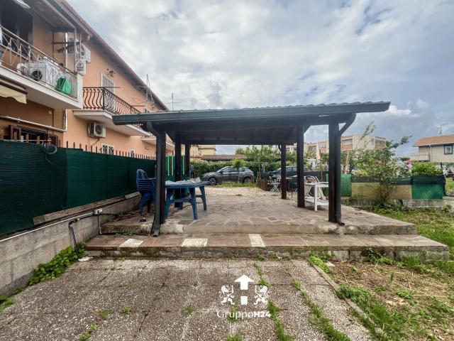 Appartamento in vendita a Villaggio Vigna Fiorita, Roma Capitale