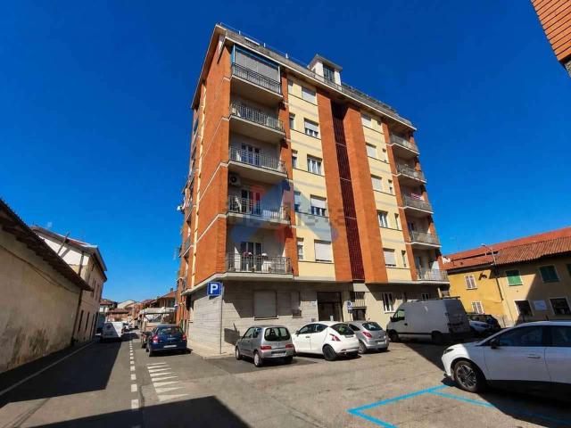 Appartamento in vendita a Chieri, Torino