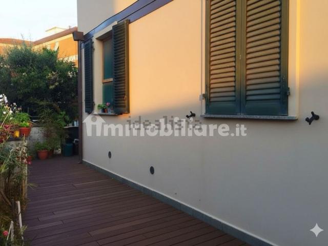 Appartamento in vendita a Collesalvetti, Toscana