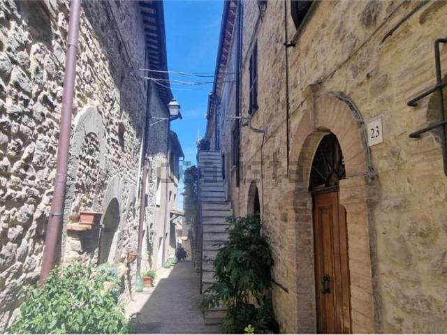 Appartamento in vendita a Collelungo, Baschi