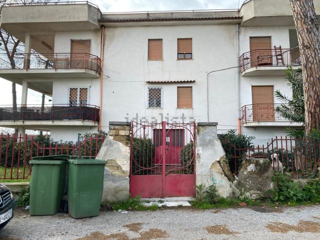 Appartamento in vendita a Mondragone, Campania