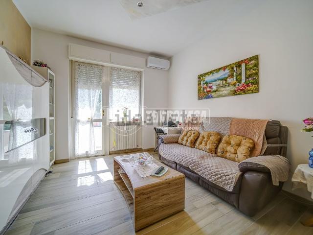 Appartamento in vendita a Turbigo, Milano