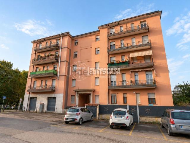 Appartamento in vendita a Zona Ovest, Brescia