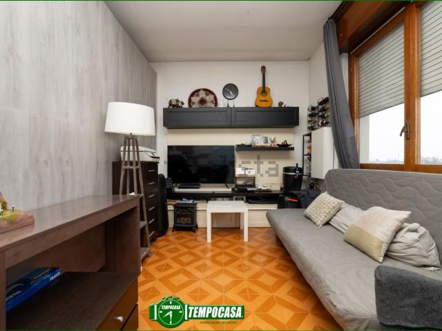 Appartamento in vendita a Burago Di Molgora, Lombardia