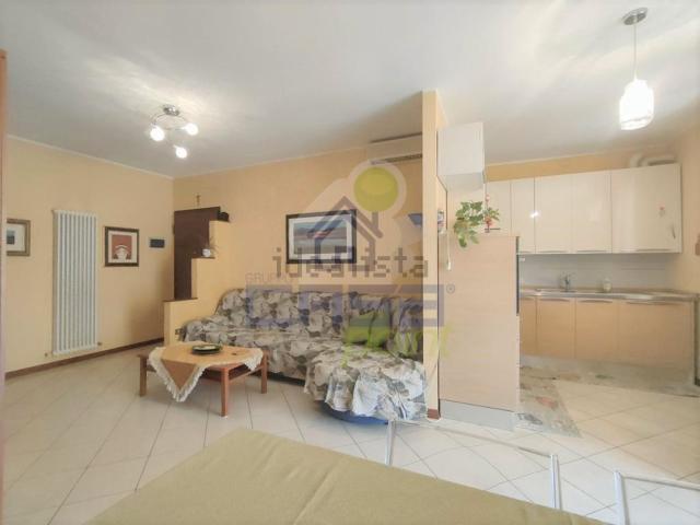Appartamento in vendita a Piadena, Piadena Drizzona