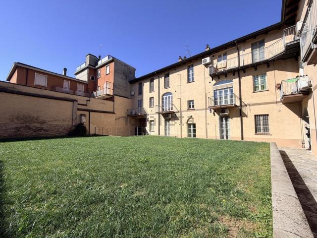 Appartamento in vendita a Borgonovo Val Tidone, Reggio Emilia