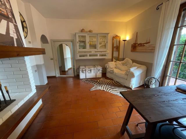 Appartamento in vendita a Querceta, Seravezza