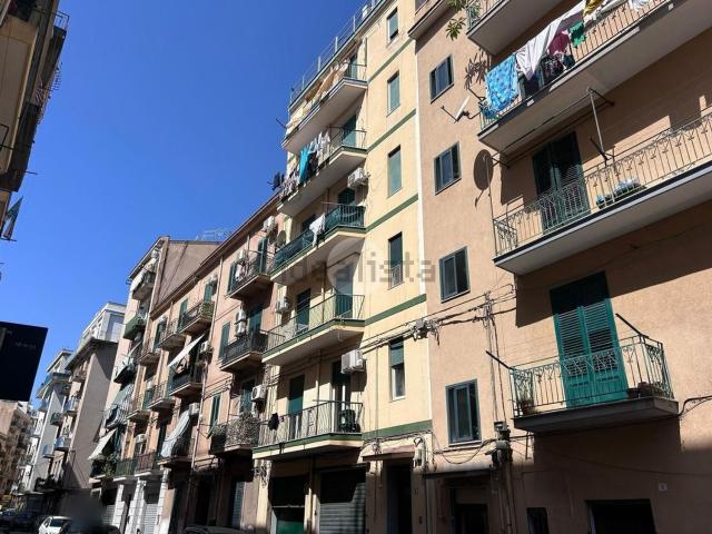 Appartamento in vendita a V Circoscrizione, Palermo